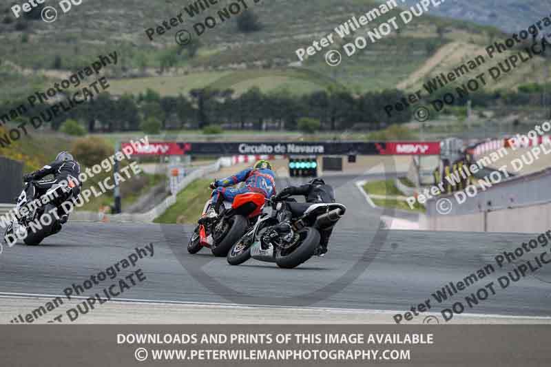 cadwell no limits trackday;cadwell park;cadwell park photographs;cadwell trackday photographs;enduro digital images;event digital images;eventdigitalimages;navarra;no limits trackdays;peter wileman photography;racing digital images;trackday digital images;trackday photos